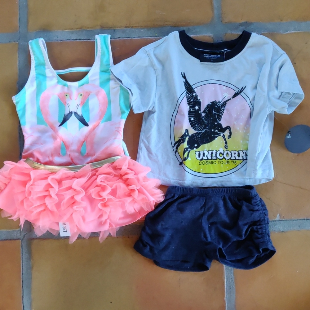 Girls size 2t gift bag